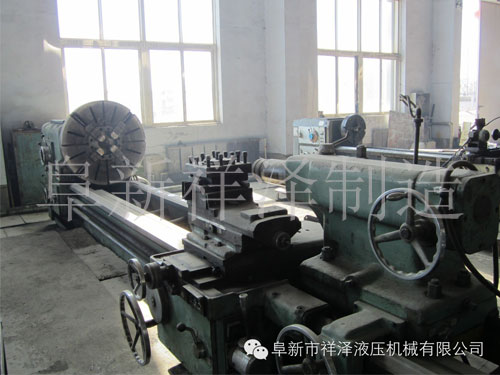 普車CW6163C 最大工件長(zhǎng)度3米、最大工件回轉(zhuǎn)直徑630mm